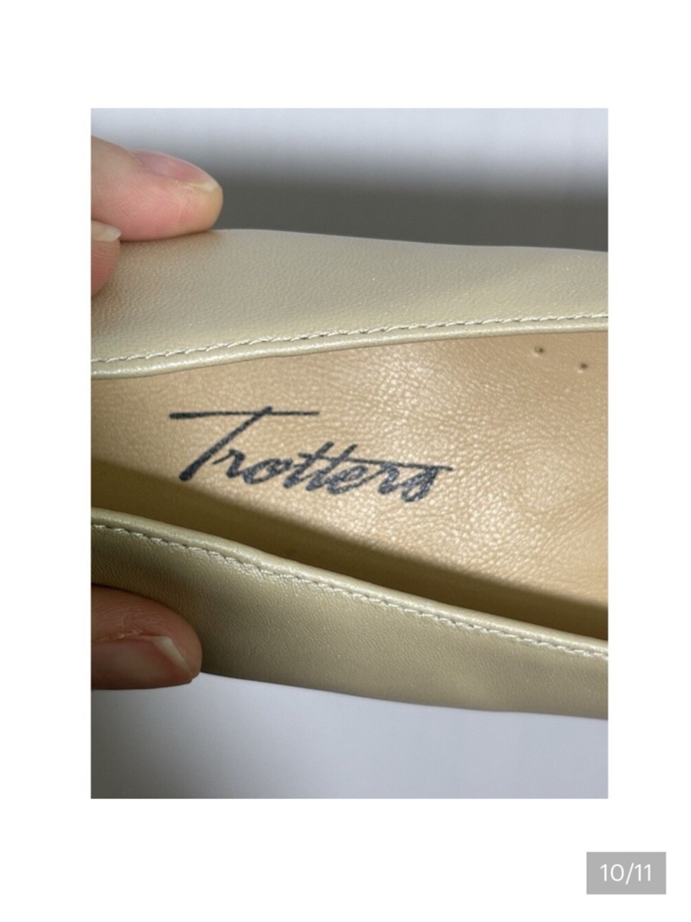 Trotters Doris Pumps Women's 9 SS Gold White Pearl Leather Like New No box - Picture 10 of 11